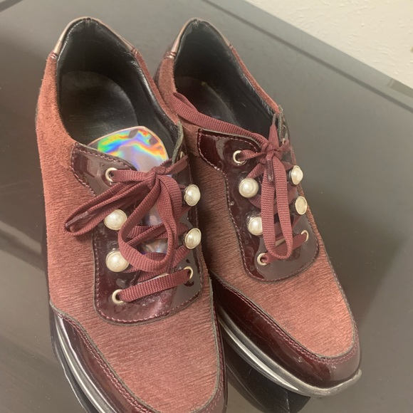 Shoes 👟 - Picture 3 of 3